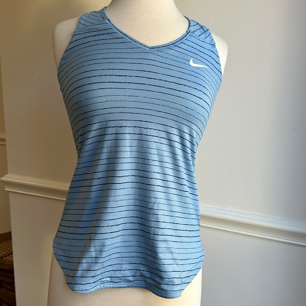Women`s Court Dri-FIT Victory Tennis Tank Blue Striped Small EUC